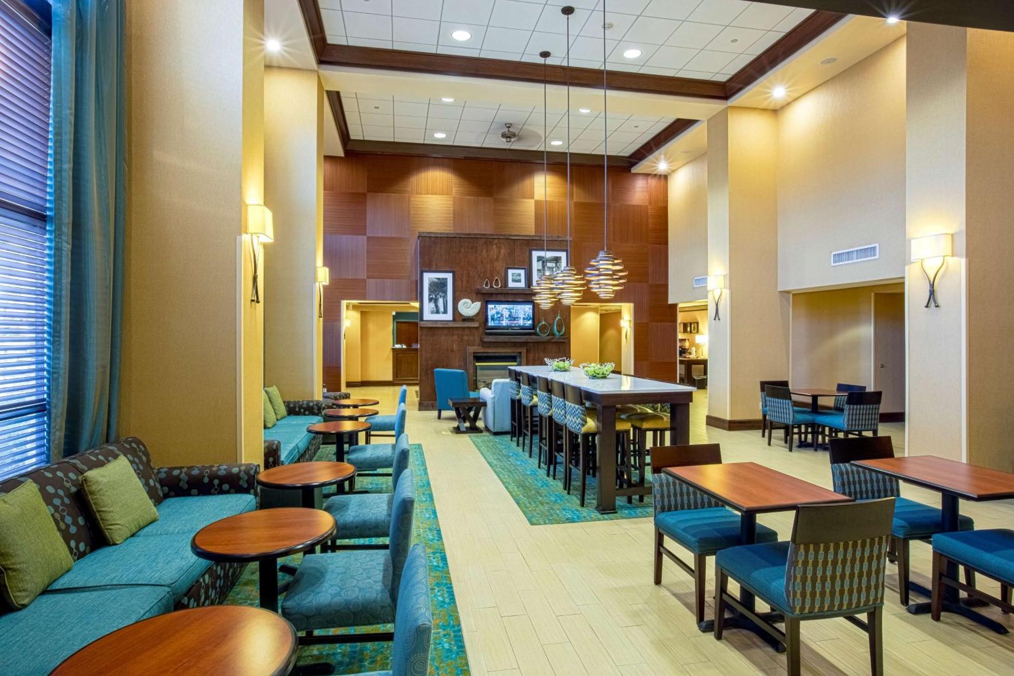 Hampton Inn & Suites Sacramento-Elk Grove Laguna I-5 Экстерьер фото