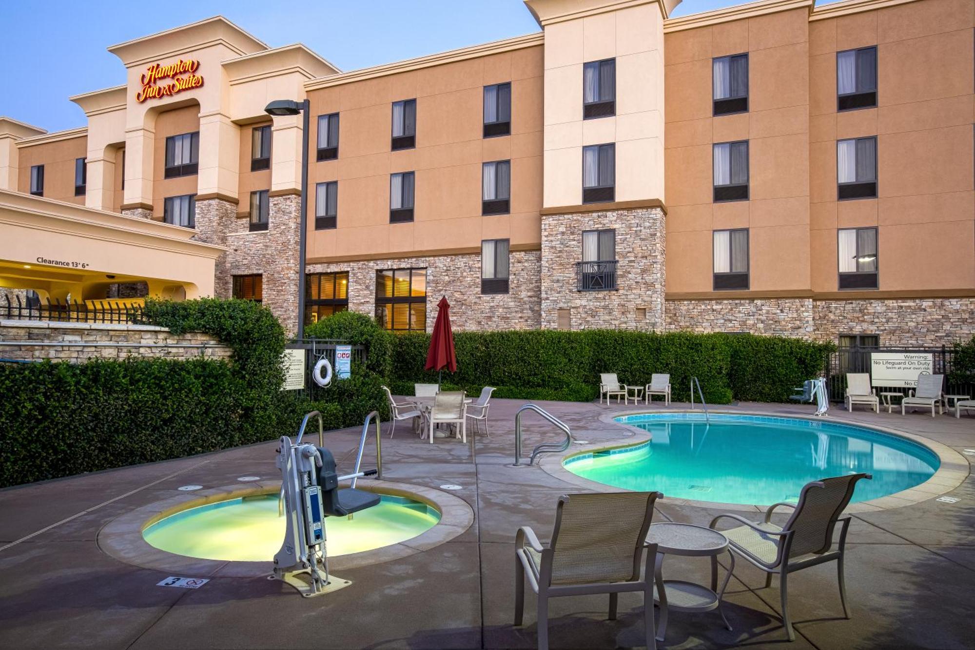 Hampton Inn & Suites Sacramento-Elk Grove Laguna I-5 Экстерьер фото